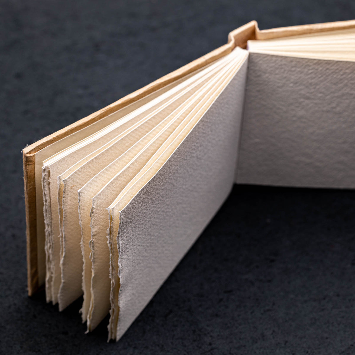 Khadi watercolor sketchbook 13x16 cm - Handmade 100% cotton paper